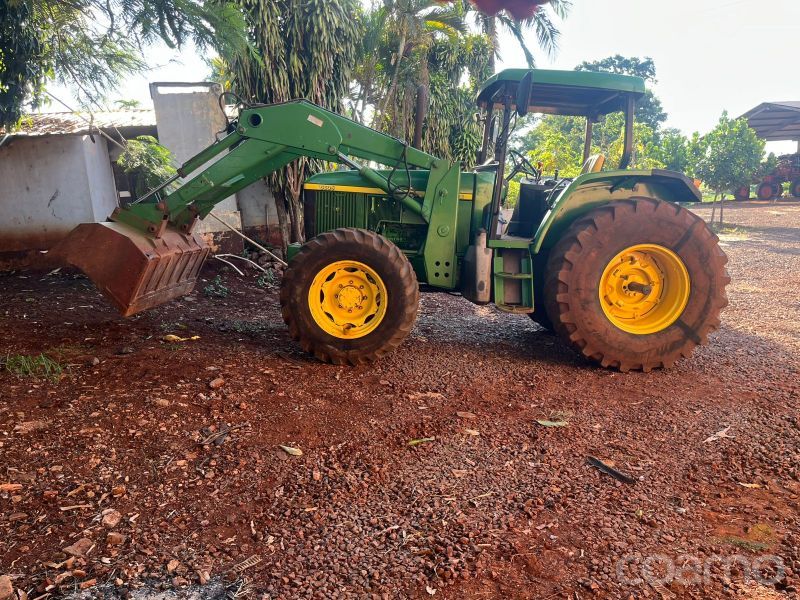 Foto 4 - Trator John Deere 6615 ano 2002