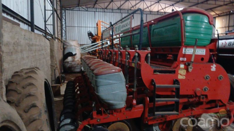 Foto 7 - Plantadeira Planti Center PC 9/8 ano 2013