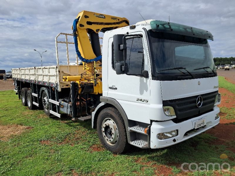 Foto 1 - Caminhão Mercedes Bens Atego 2425 ano 2011/2011