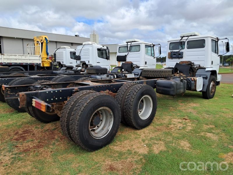 Foto 4 - Caminhão Mercedes Bens Atron 2729 6x4 ano 2013/2013