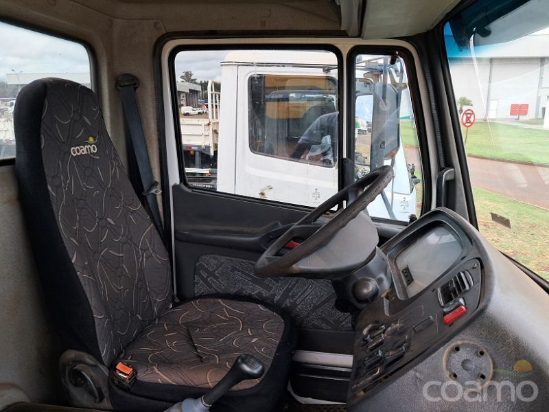 Foto 6 - Caminhão Mercedes Bens Atron 2729 6x4 ano 2013/2013