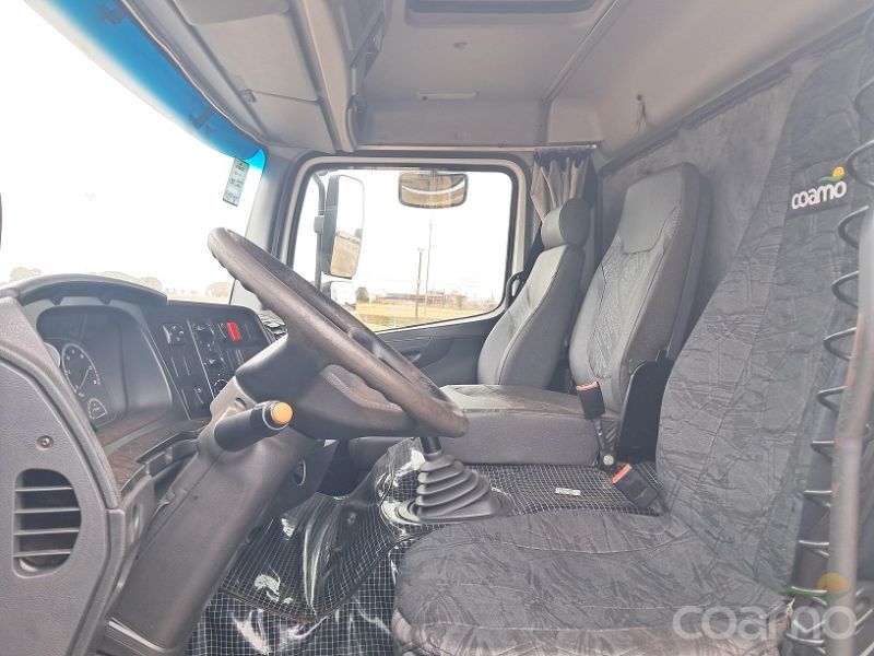 Foto 7 - Caminhão Mercedes Bens Atego 2730 6x4 ano 2016/2016