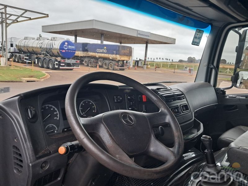 Foto 6 - Caminhão Mercedes Bens Atego 2730 6x4 ano 2016/2016