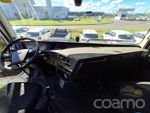 Foto 6 - Cavalo Volvo FH500 6x4T ano 2016/2017