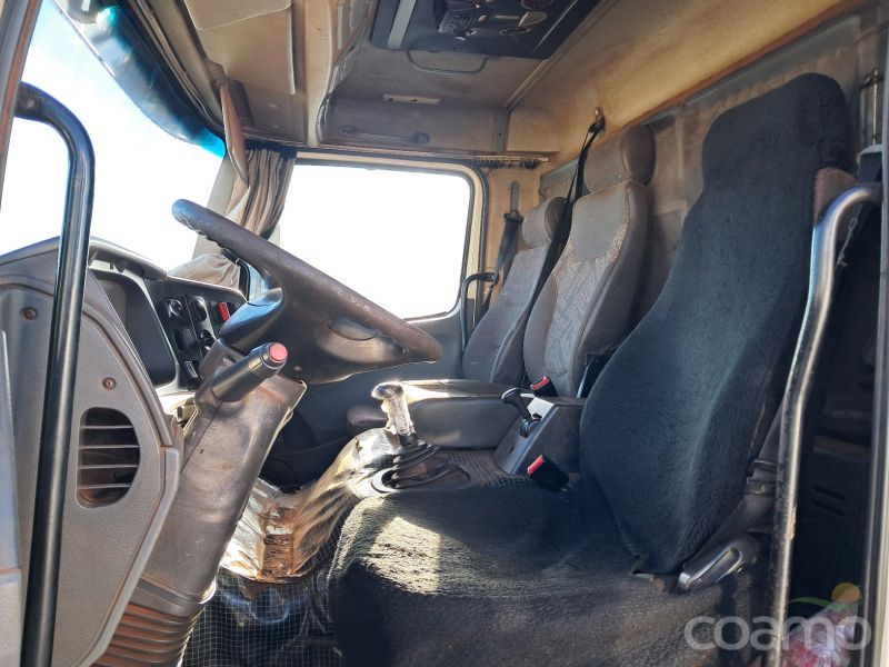 Foto 7 - Caminhão Mercedes Bens Atego 2425 ano 2008/2009