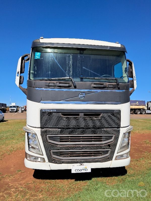 Foto 3 - Cavalo Volvo FH500 6x4T ano 2018/2019