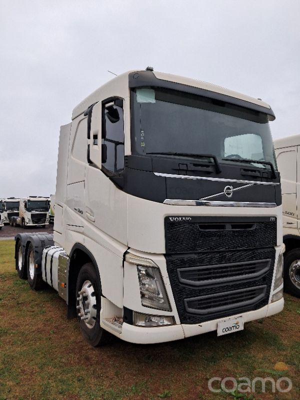 Foto 1 - Cavalo Volvo FH500 6x4T ano 2016/2017