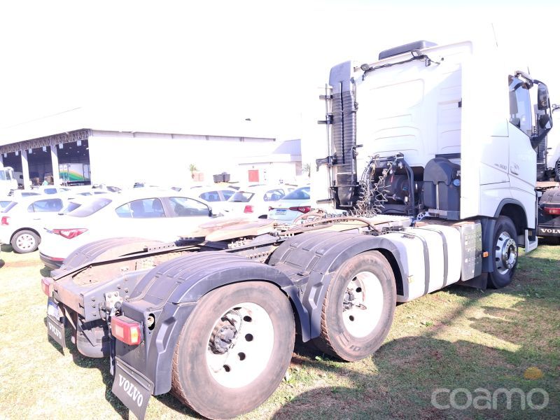 Foto 3 - Cavalo Volvo FH500 6x4T ano 2018/2019
