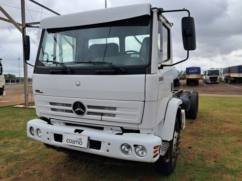 Caminhão Mercedes Bens Atron 2726 6x4